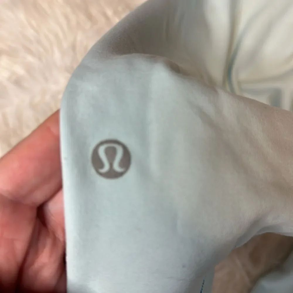 Lululemon Wunder Under Crop Reversible Legging Beach Blanket Blue Sz 8 or Sz 10 - Picture 16 of 17